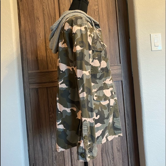 H&M CAMO JACKET HOODIE - Picture 4 of 12